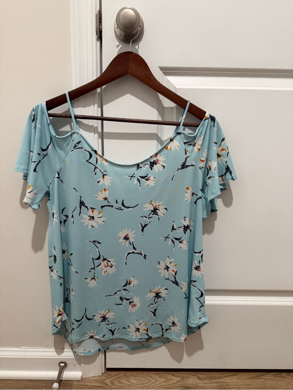 Kaileigh Light Blue Floral Cold-Shoulder Blouse